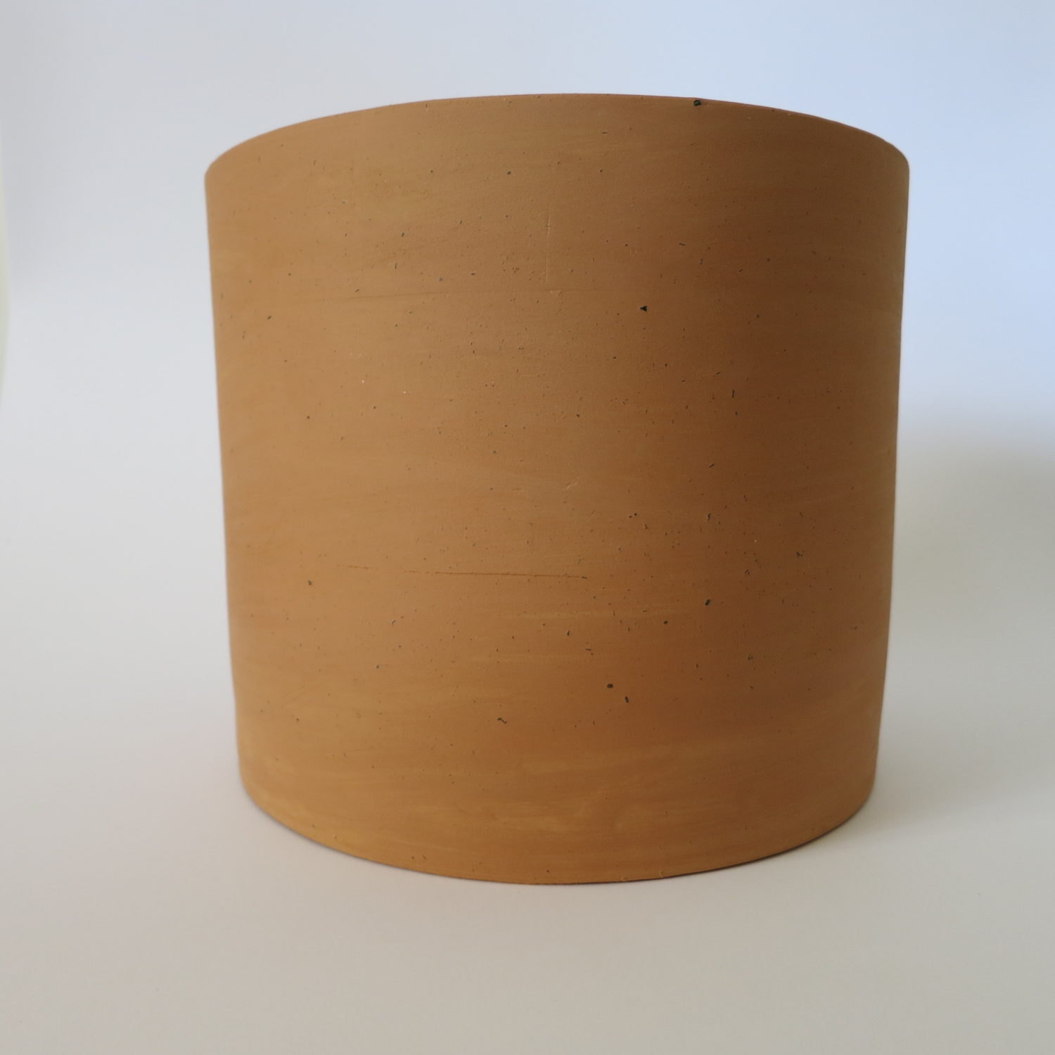 terracotta cylindrical pot BIG front